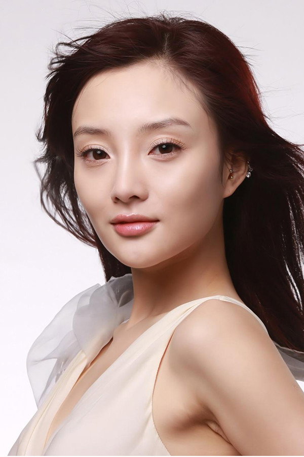Li Xiaolu as 杨晓芸 in Struggle