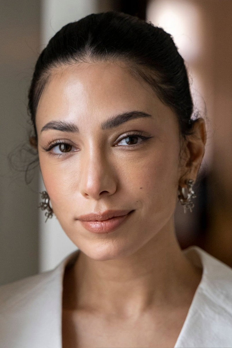 Evin Ahmad as Sara in Tsunami