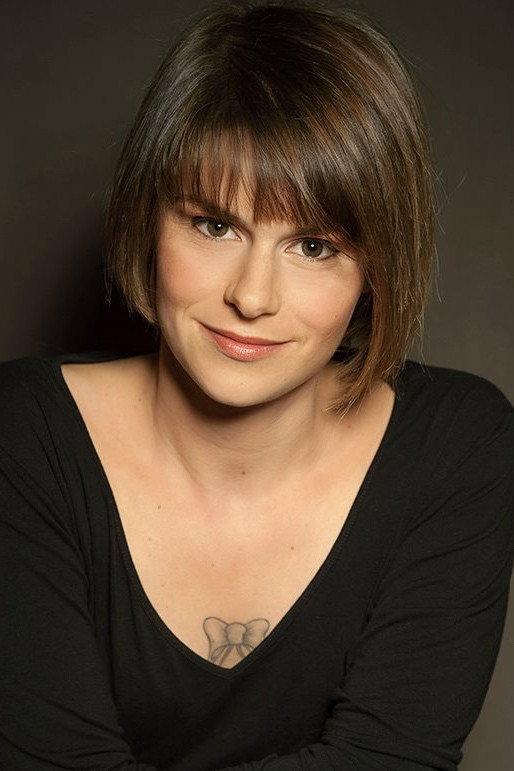 Rita Jardim as Sandra in The Angel