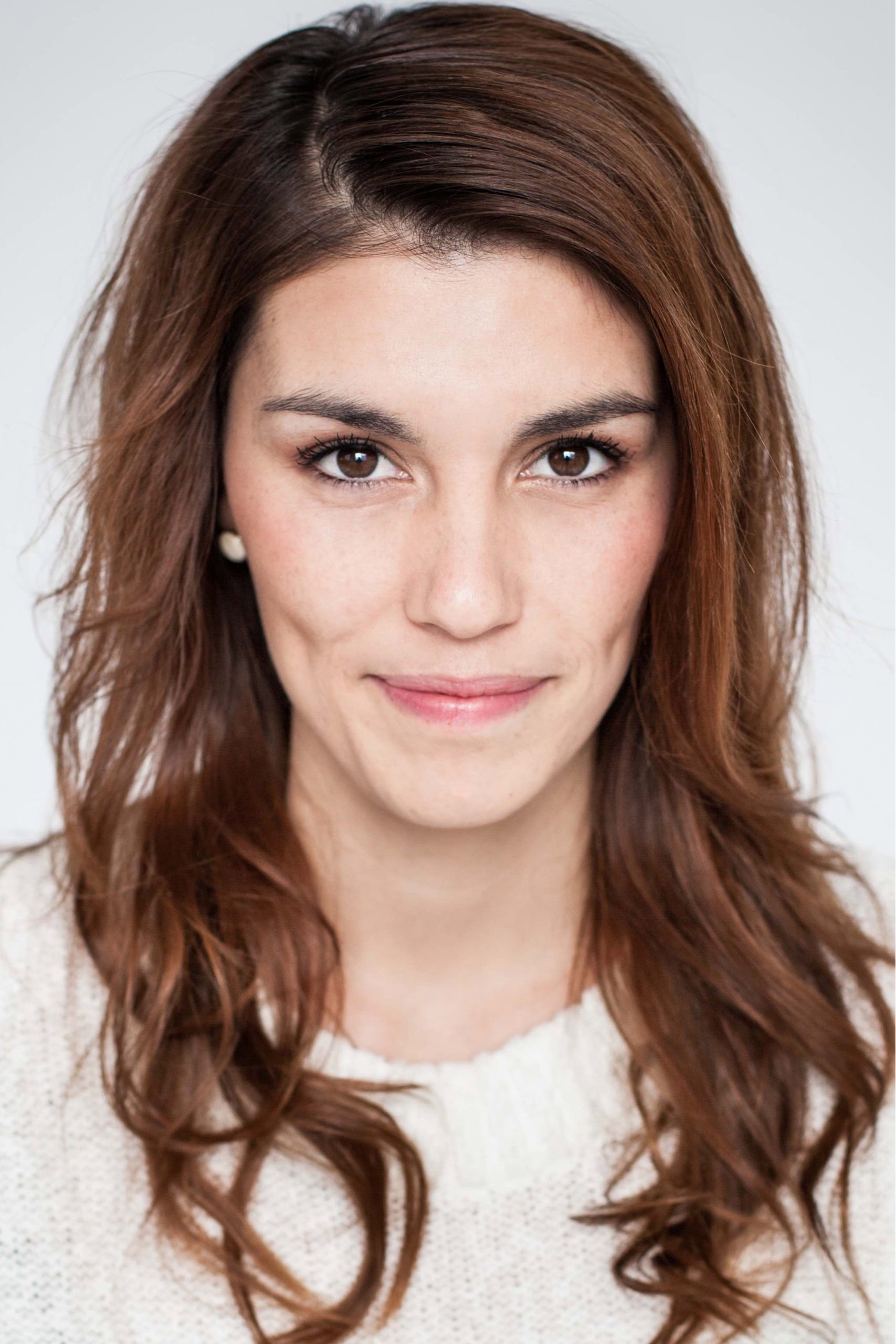 Édith Côté-Demers as Julie in Death Dive