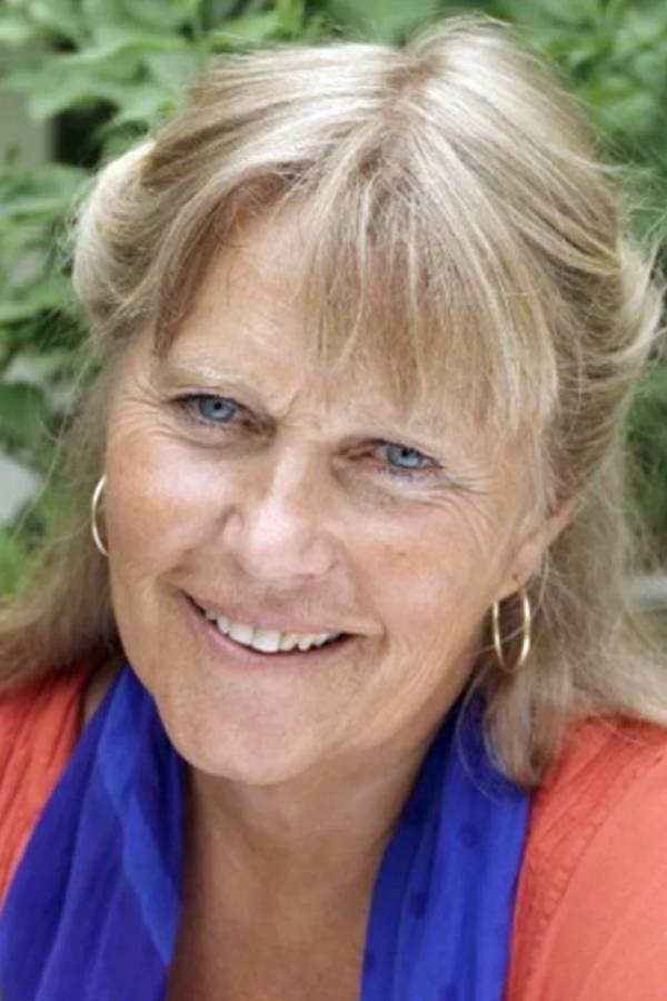 Eva von Hanno as Gurli Linder in In the Dark