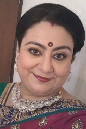 Shivaani Sopuri as Kajal’s Mother in Badi Heroine Banti Hai