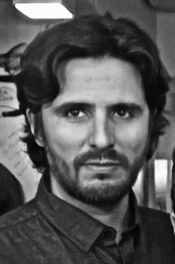 Alexandre Varella as Bento in Through The Shadow