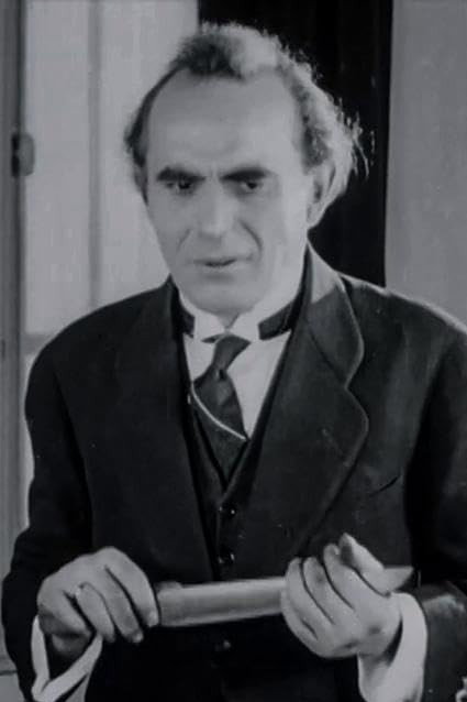 François Viguier as Boisseriot in Nène