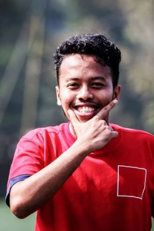 Sakurta Ginting as Bimo in Of Love and Eggs