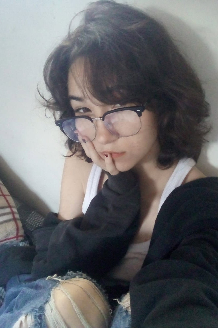 Maria Alice miyabukuro as Bia in Art.5°