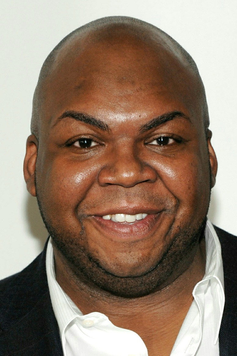Windell Middlebrooks as Dr. Curtis Brumfield in Body of Proof