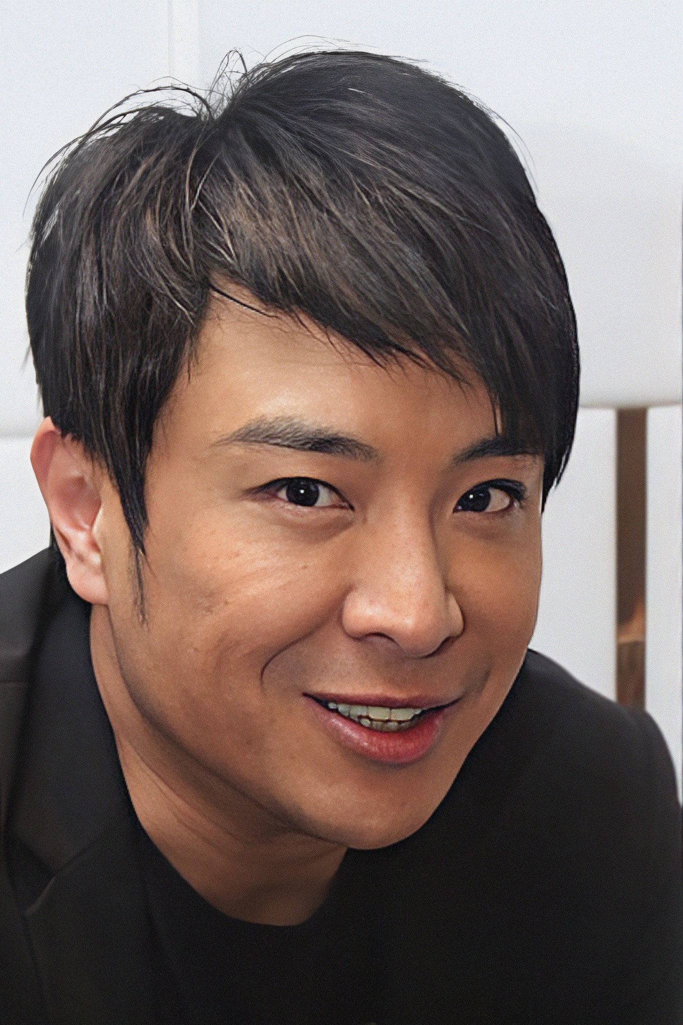 梁思浩 as Prince in The Three Swordsmen