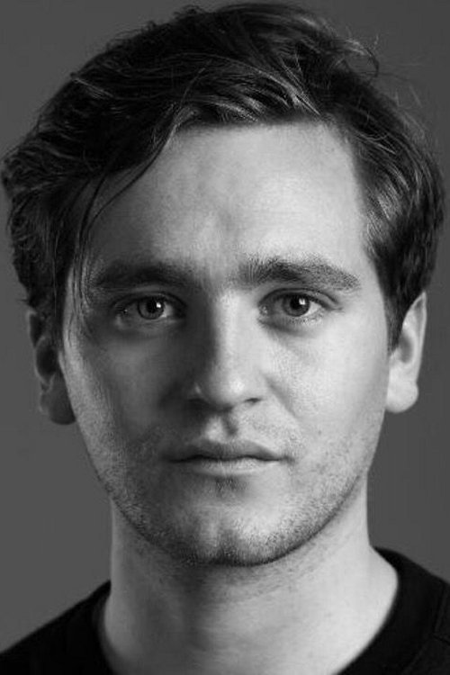 Benjamin Helstad as Lars in Borderliner