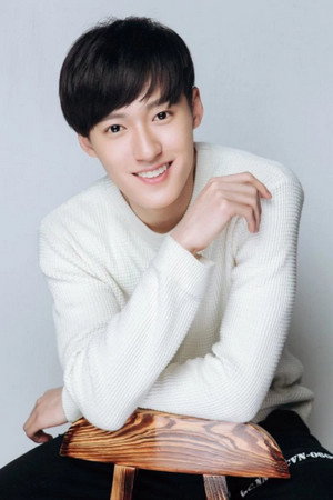 Zhang He Hao Zhen as Li Shu in A Love So Beautiful