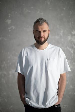 Gintas Vaičikauskas as Self - Host in Music Detectives