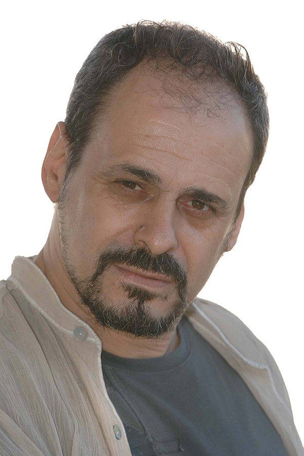 Ζαχαρίας Ρόχας as Σέρτζιο Μοντιλιάνι/Κλεώπας Καραμιάν in Δανεικός πατέρας