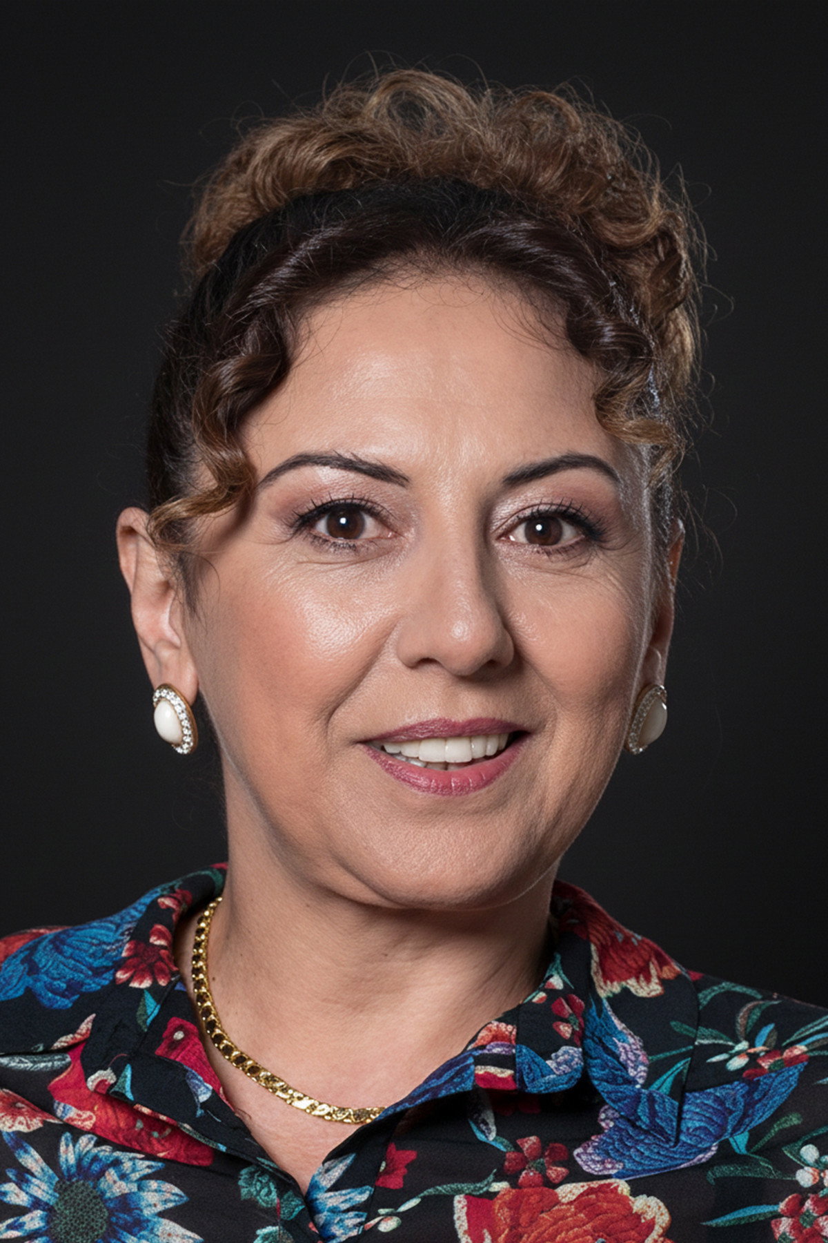 Günay Karacaoğlu as Deli Dumrul'un Annesi in Deli Dumrul