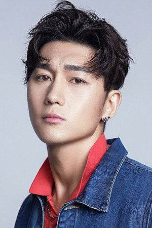 Shi Yuanting as Cheng Guoli in Dream Chaser League