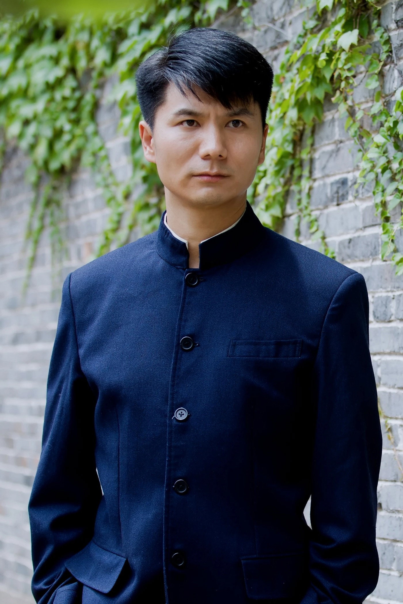 Jiang Ningbo as Guan Shengcai in 地火