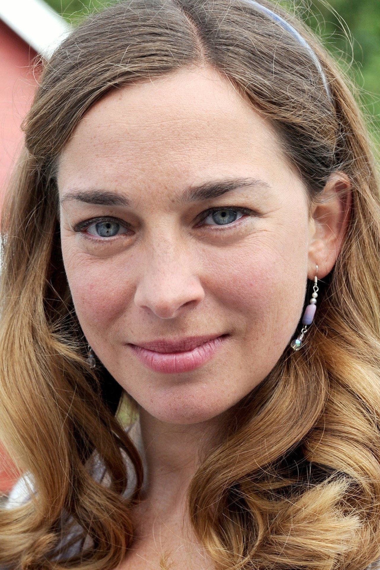 Catherine Bode as Caro in Enten Füttern