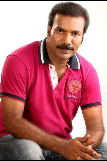 Shobi Thilakan as Iravikutty Pillai in Grrr..