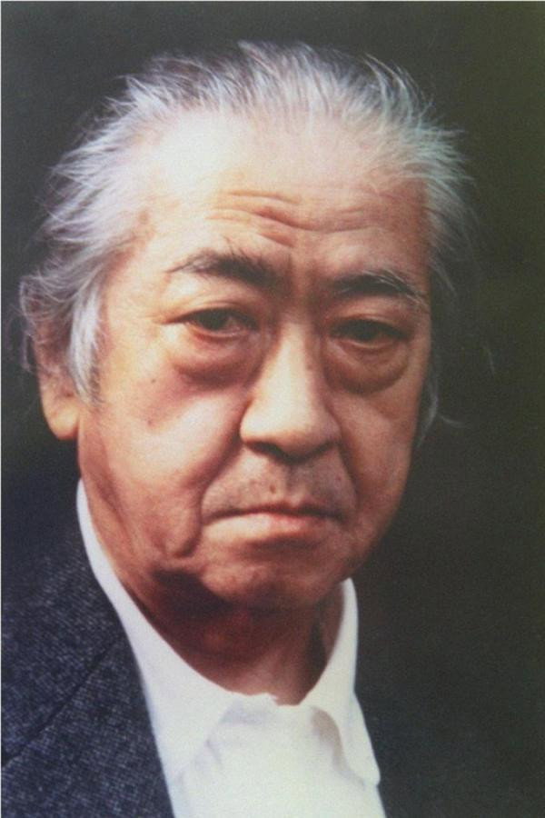 観世栄夫 as Konpira-san in Human