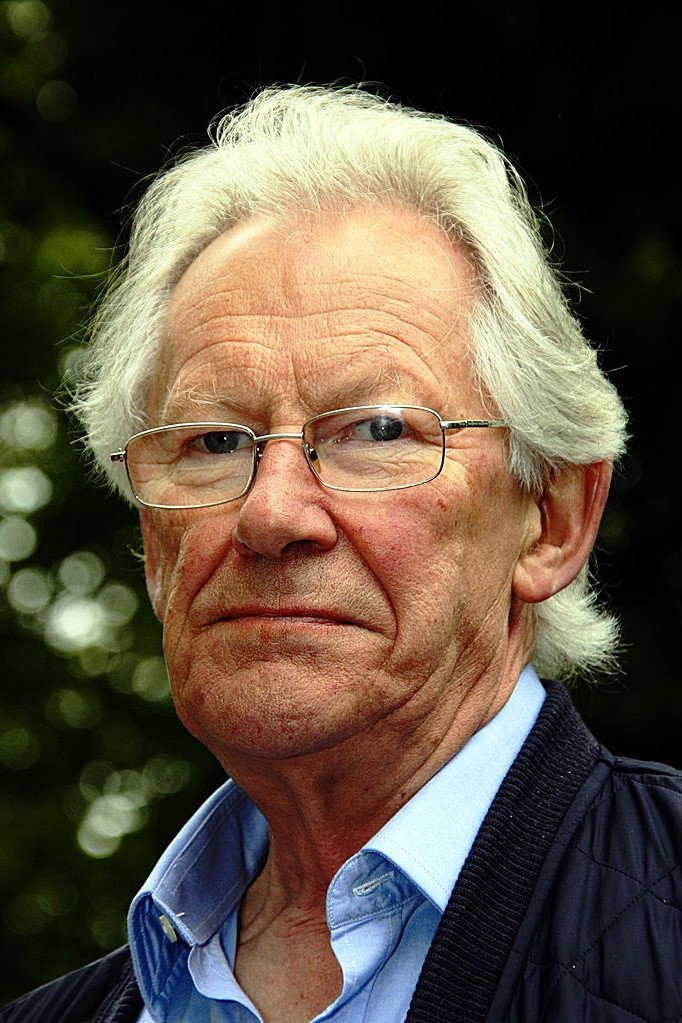 Stephen Thorne as Omega in Doctor Who: The Three Doctors
