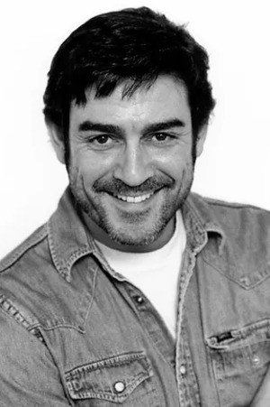 Miguel Ortiz as Mario in Scandalous Body 2