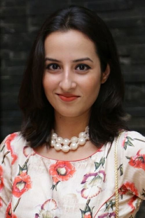 Amrutha Srinivasan as Selvi in Super Senior Heroes