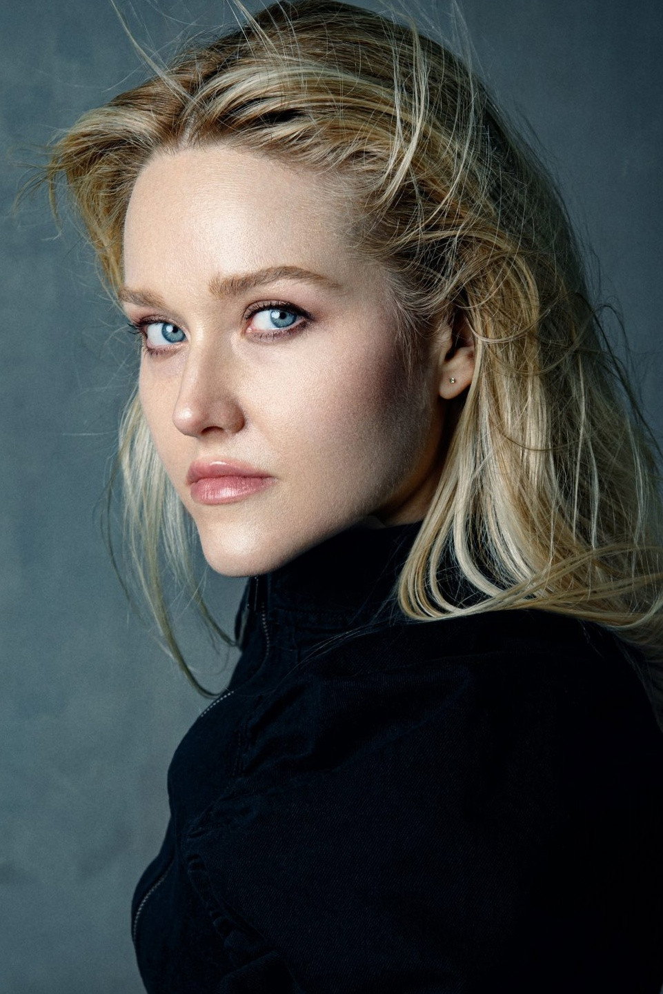 Kasia Pilewicz as Harper in Immanence