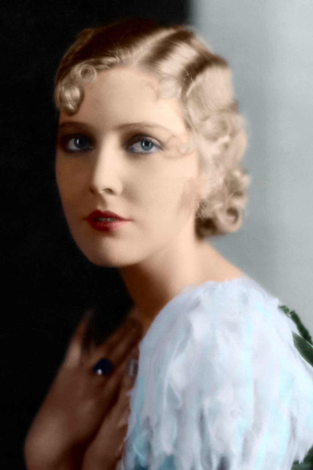 Miriam Seegar as Eileen Kilbourne in What a Man