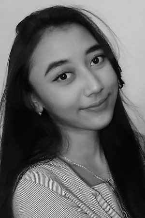 Alviona Zenitcha as Vio in Kesting Oh Kesting