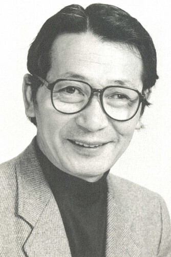 三谷昇 as Ryokichi Sasaki in Jugyo Sankan no Onna