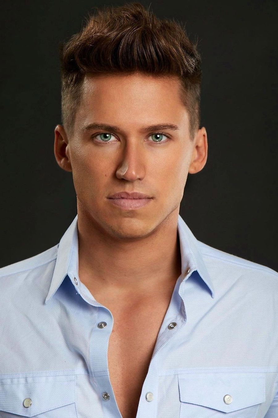 Ben Butler as Venni in Facade