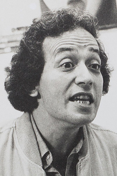José de Freitas as Homem no bar in André, a Cara e a Coragem