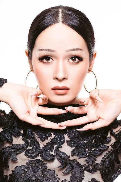 Van as Basil in Call Me Chihiro