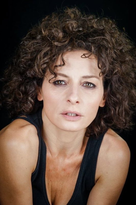 Lidia Vitale as Francesca in Cose da pazzi