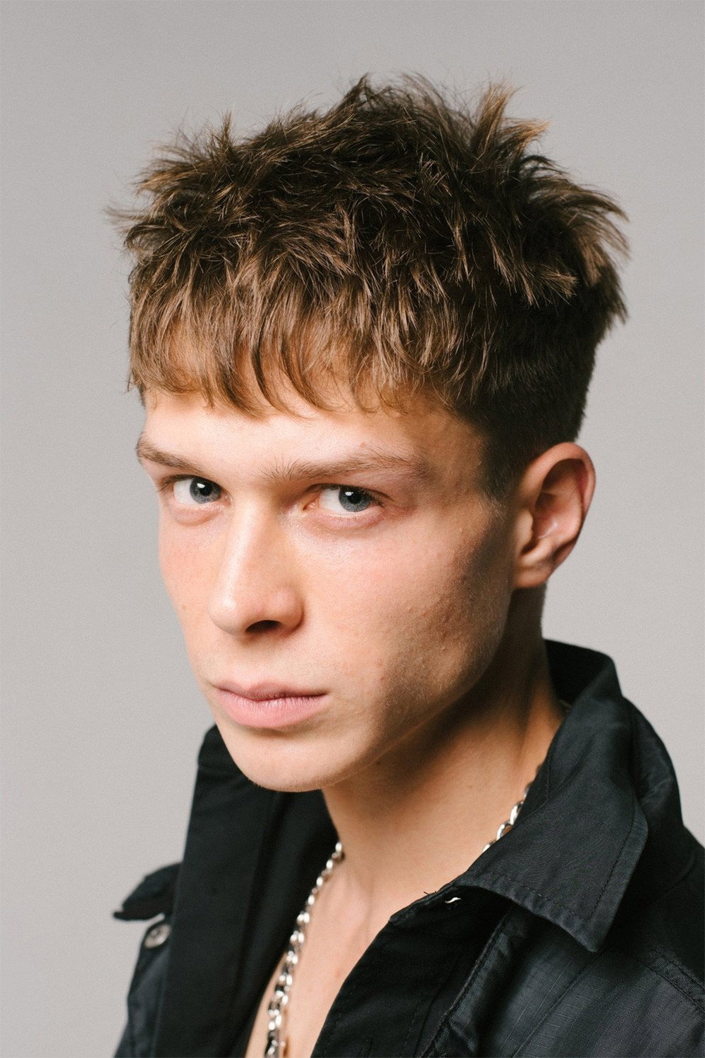 Глеб Калюжный as Юра in Heritage