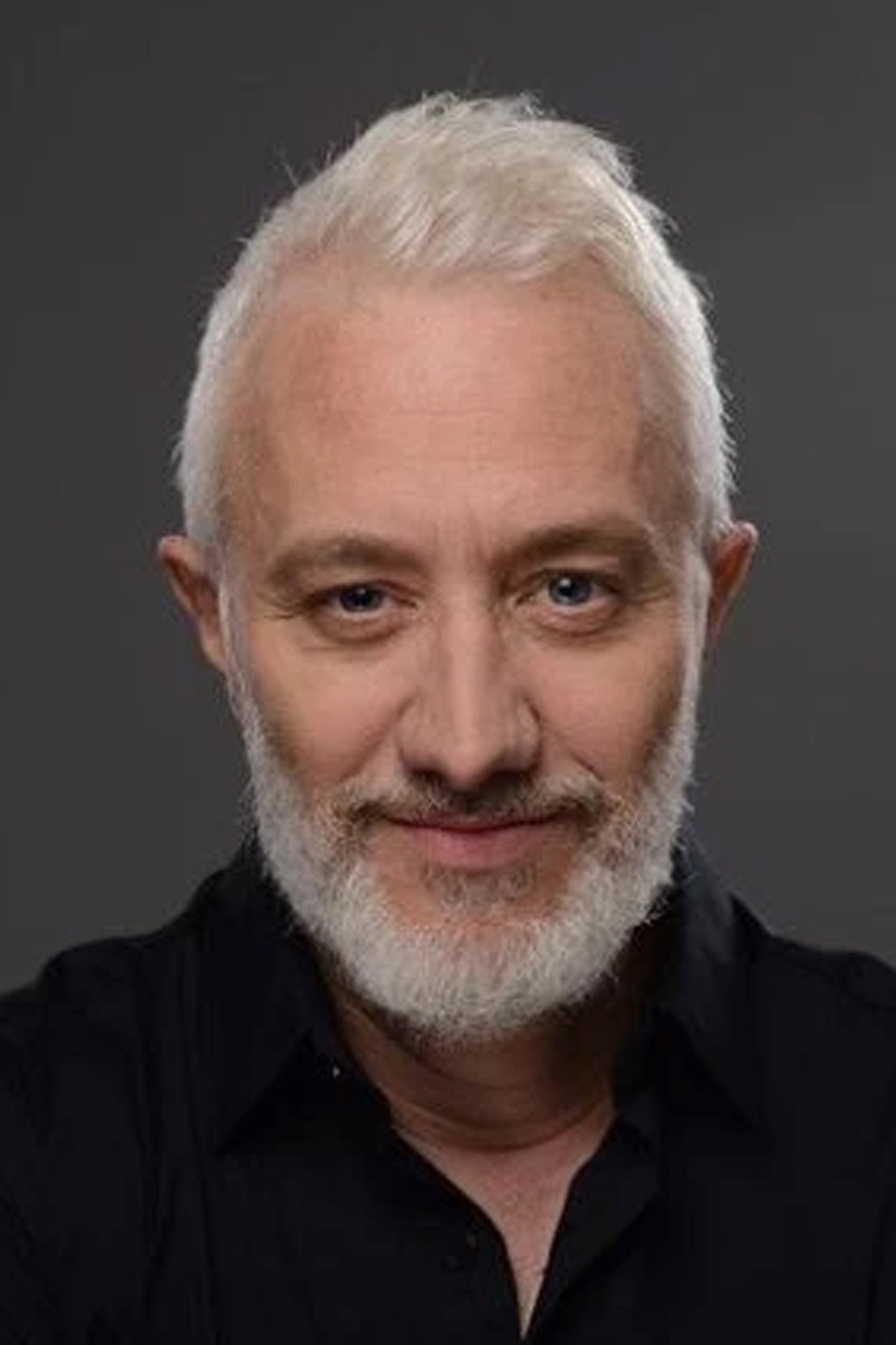 Andy Kusnetzoff as Self in PH: Podemos hablar