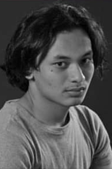 Yusuf Mahardika as Joe Dewasa in Joe & Robot Kopi