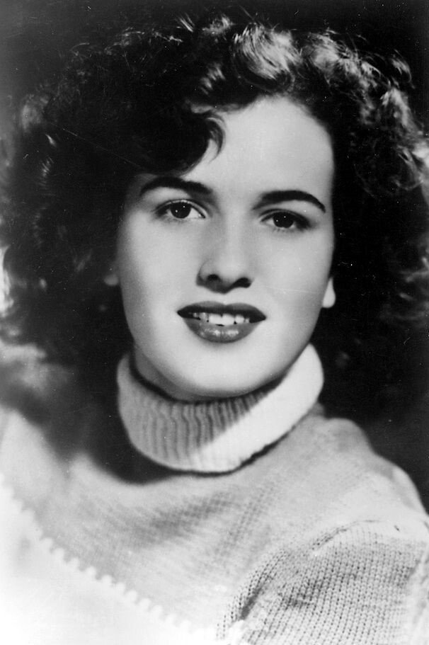 Fulvia Franco as Carmela in Scapricciatiello