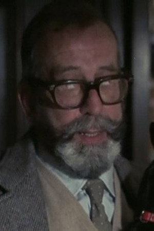 Antonio Altoviti as Colonnello in congedo in Submission