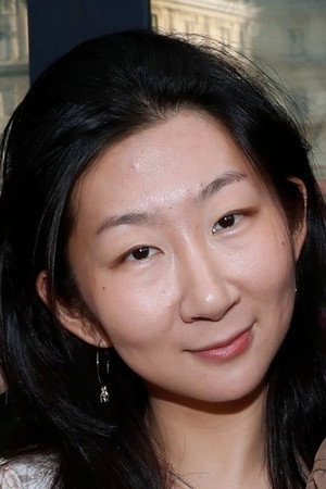 Qianyum Lysis as La femme de Michel in Thalasso