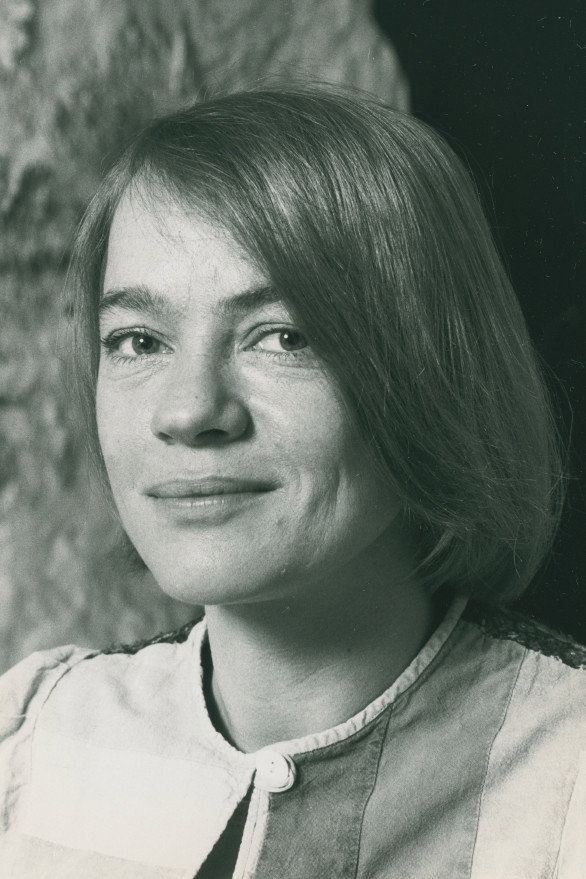 Anita Ekström as Arita Alling in År av drömmar