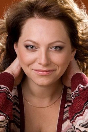 Татьяна Новик as pritravschitsa Galya) in 4 Taxidrivers and a Dog 2