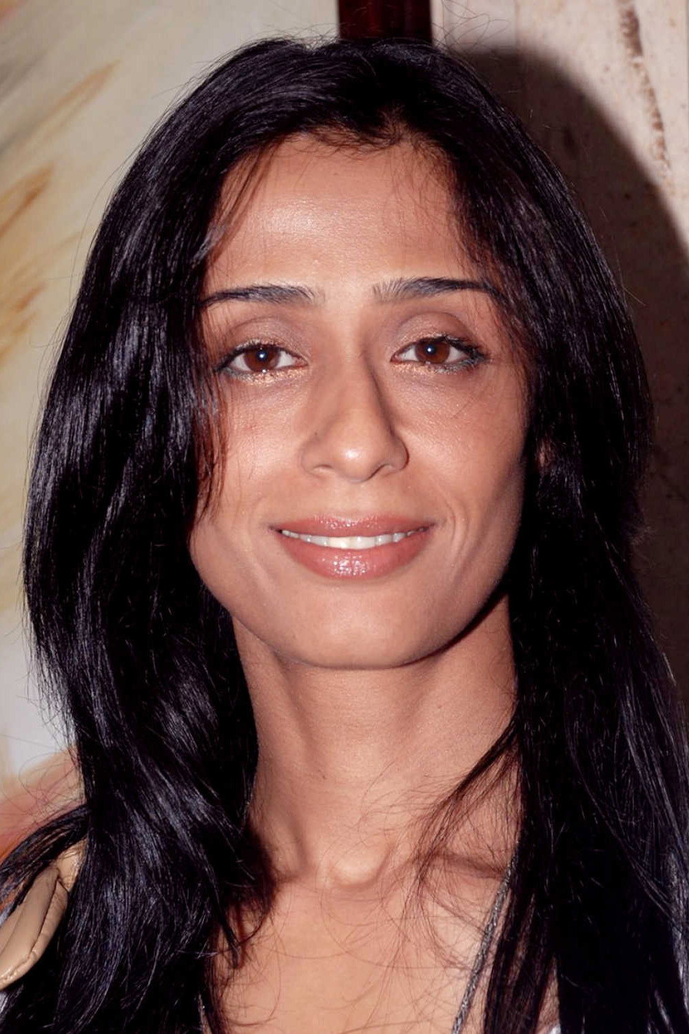 Achint Kaur as Miss Mallika Sareen in Dhadkan