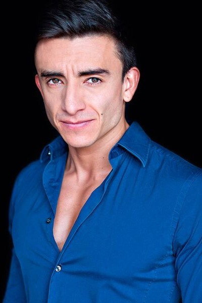 Francisco Bolívar as José Luis Vargas "Jota" in Sin senos sí hay paraíso