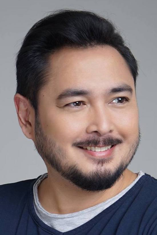 Cris Villanueva as Dr. Bong Madriaga in Kahit Puso'y Masugatan