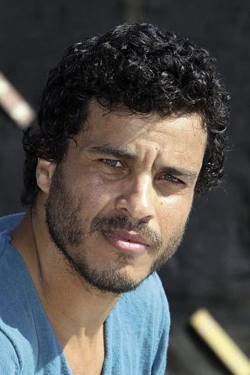 Mohamed Zouaoui as Hafiz in La ladra