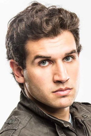 Federico Clapis as Giovanni in Game Therapy