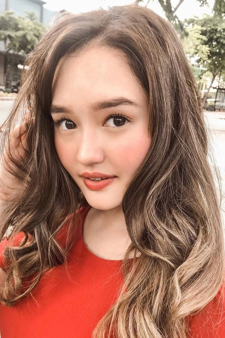 Mika Dela Cruz as Mia Lacson in Kara Mia