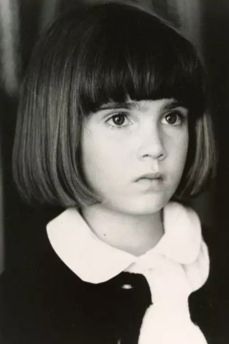 Sarah Rowland Doroff as Meg Perry in Three Fugitives