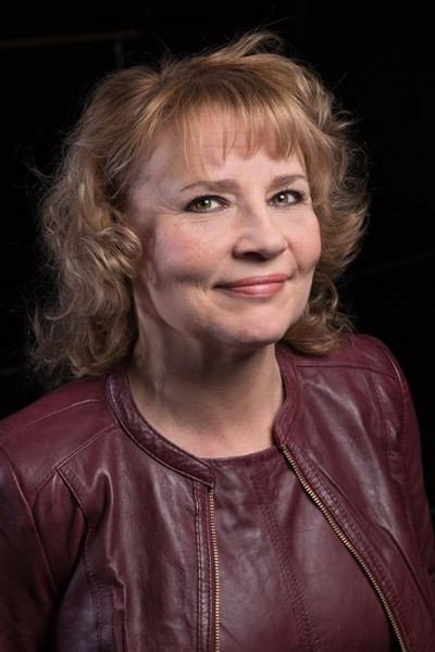 Anne Niilola as Virpi Hakkarainen in Mooseksen perintö