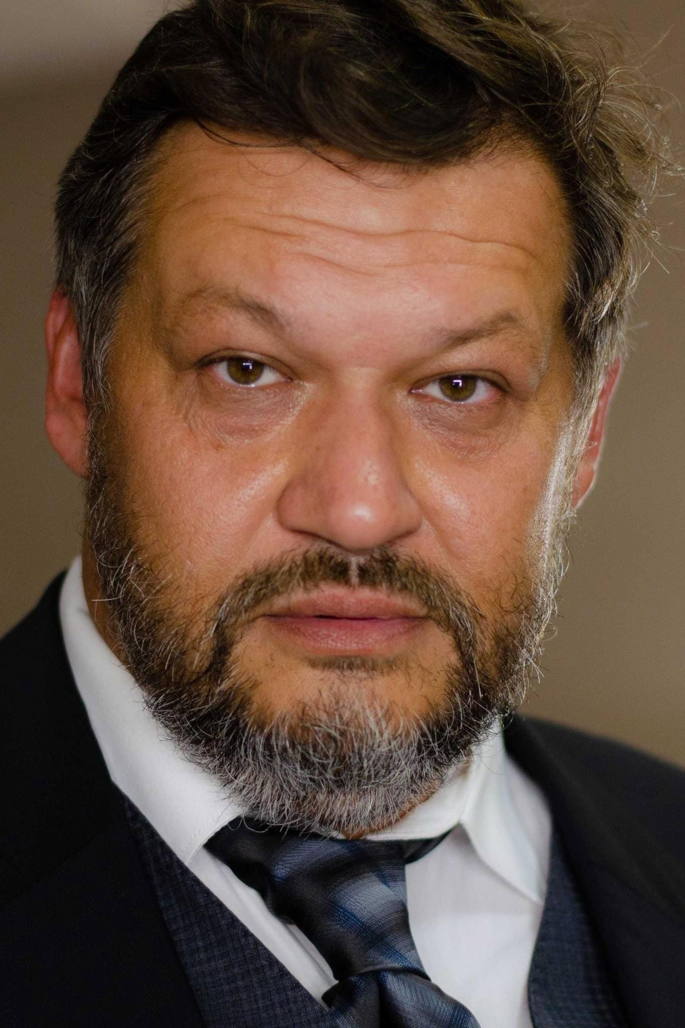 Георгій Поволоцький as капитан Леонид Иванович Шевчук, опер, брат Влада in Джек и Лондон